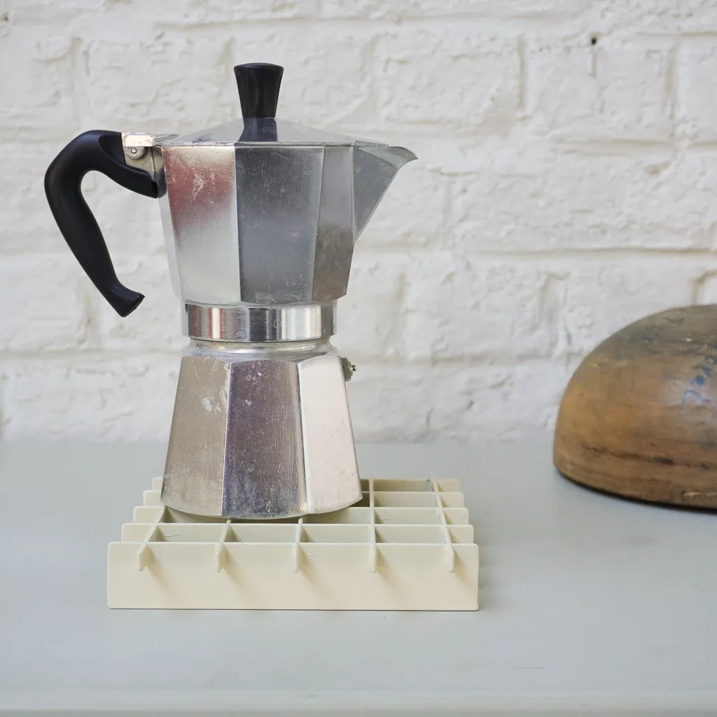 Trivet by Denis Romainville (light ivory)