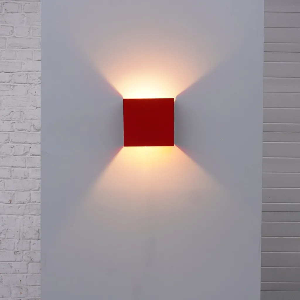 Wall light 'Simonis' (signal red)