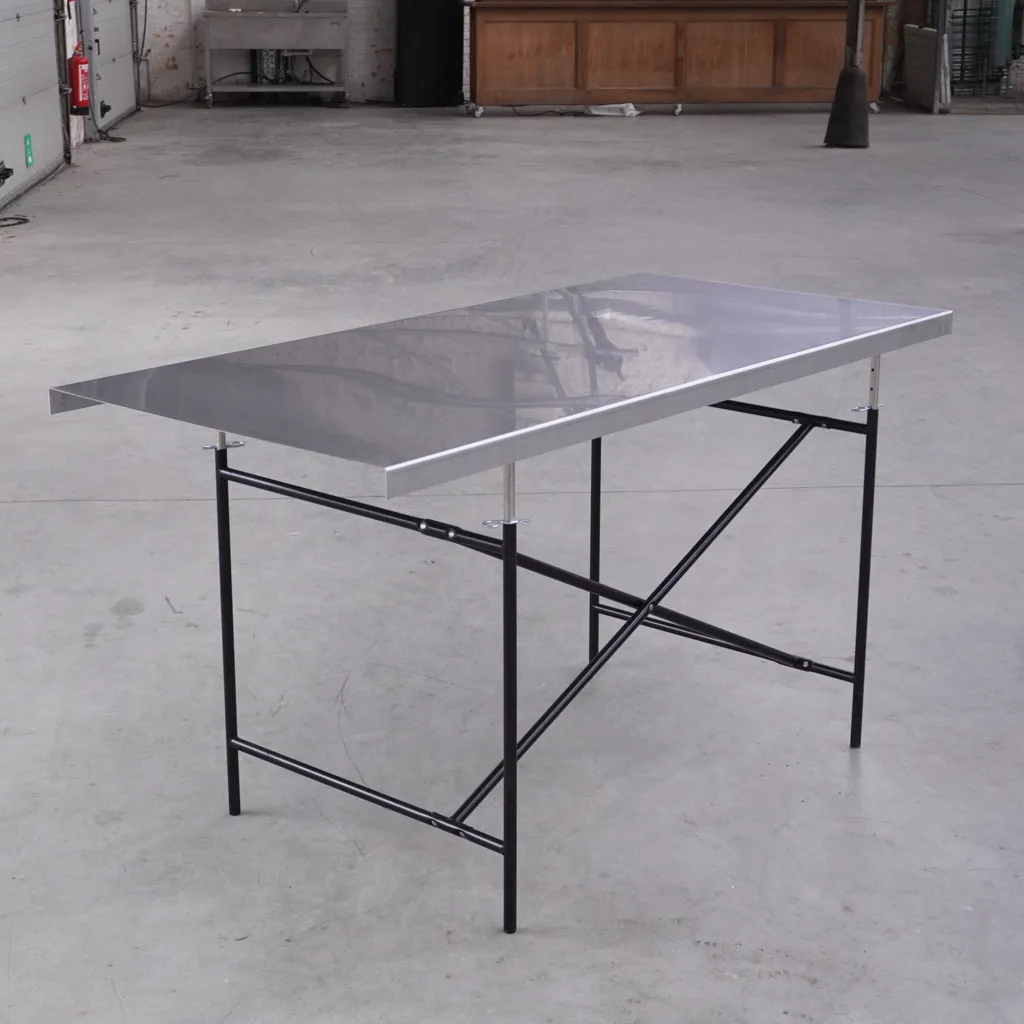 'Eiermann 2' desk (black) by Richard Lampert