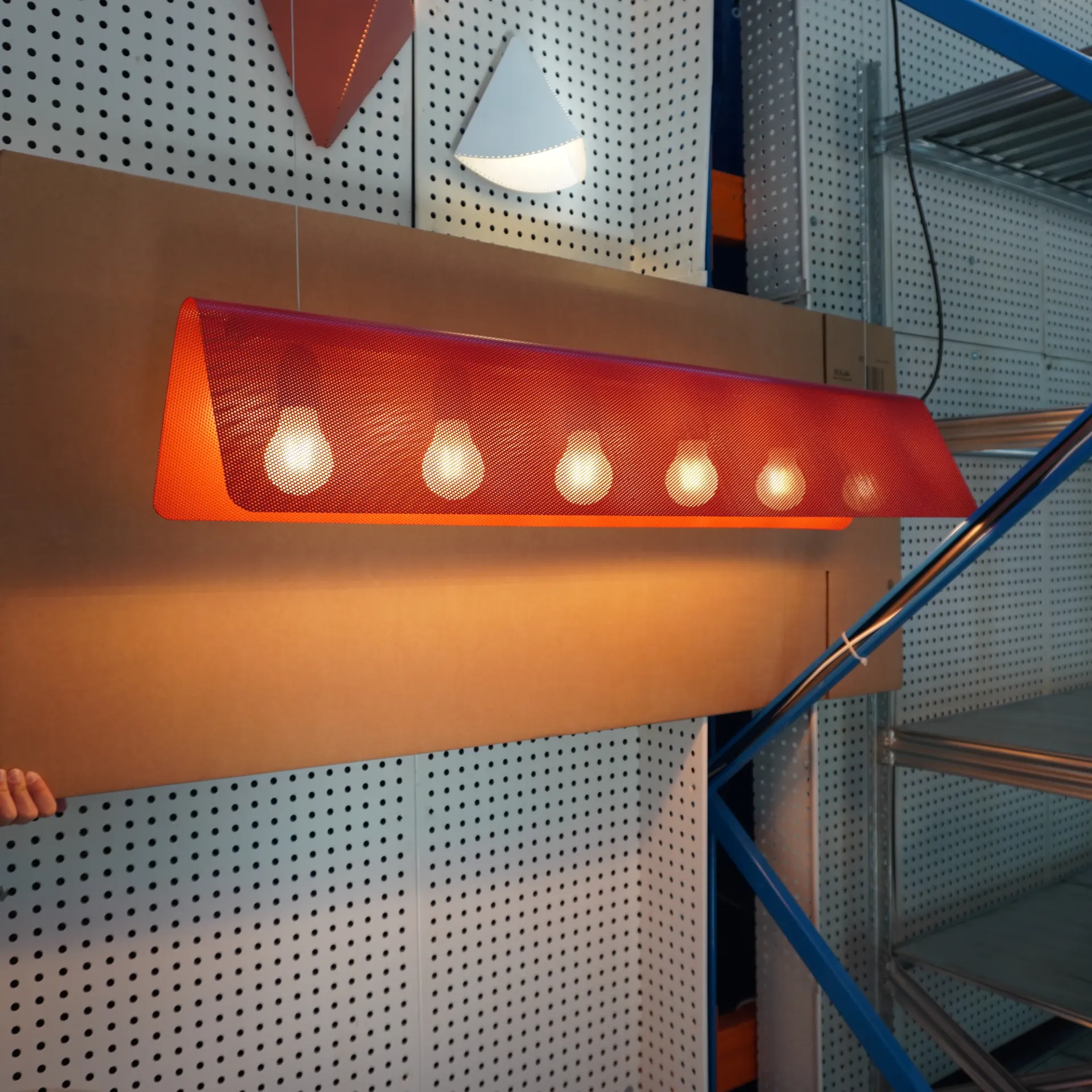 Hanging light 'Thieffry' (signal red)