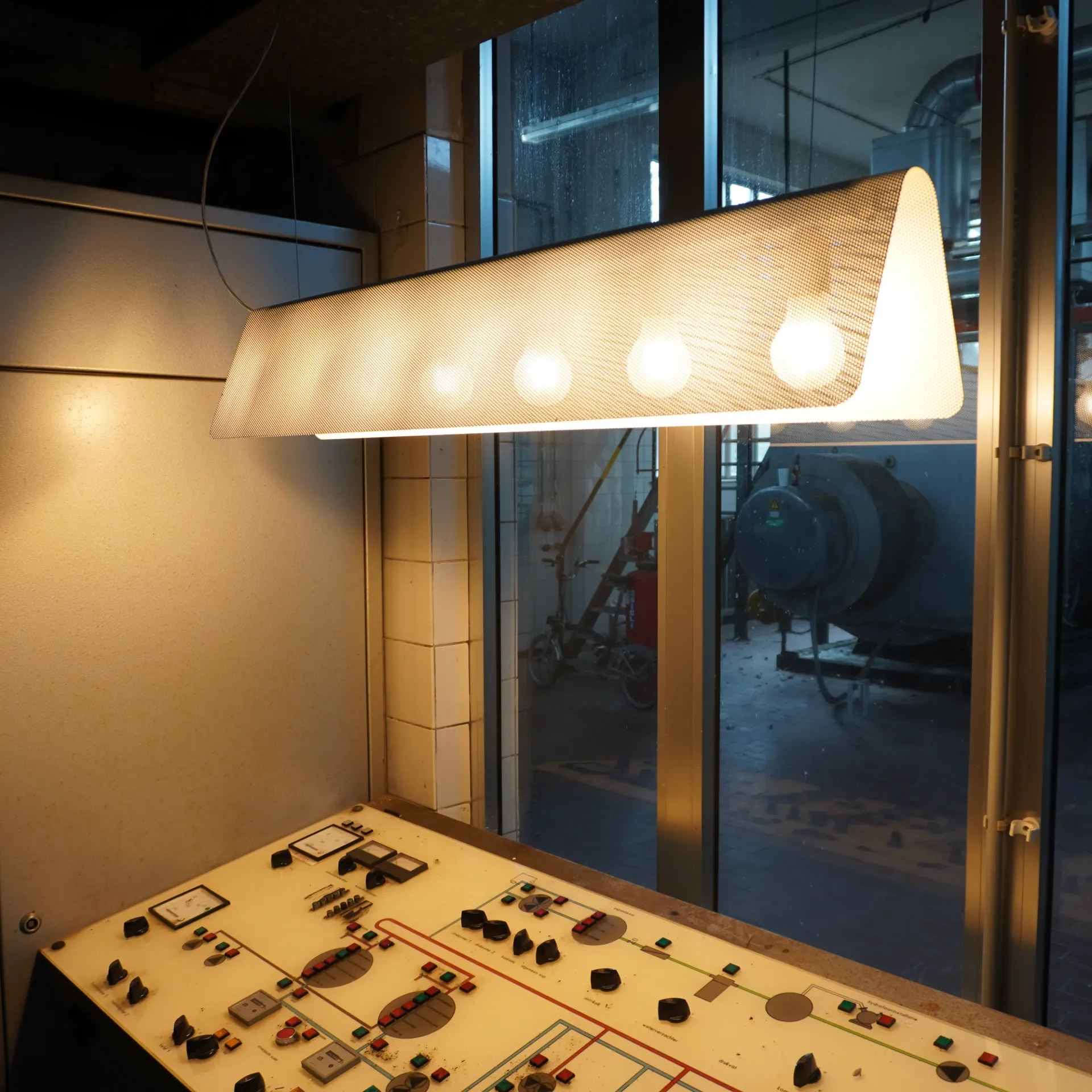 Hanging light 'Thieffry' (white)