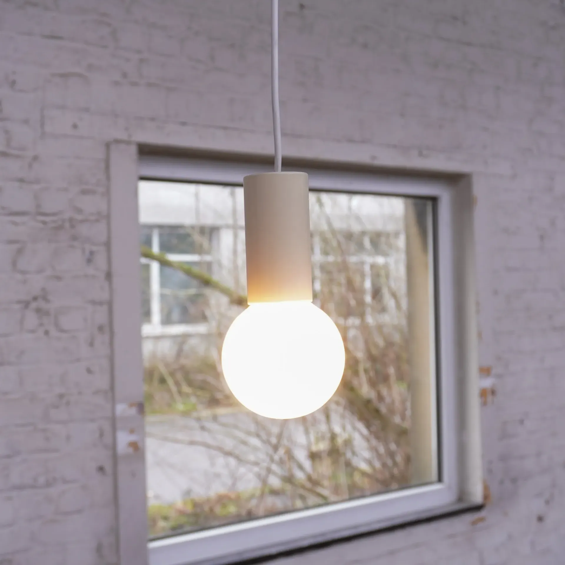 Hanging light 'Puccini' (light ivory)