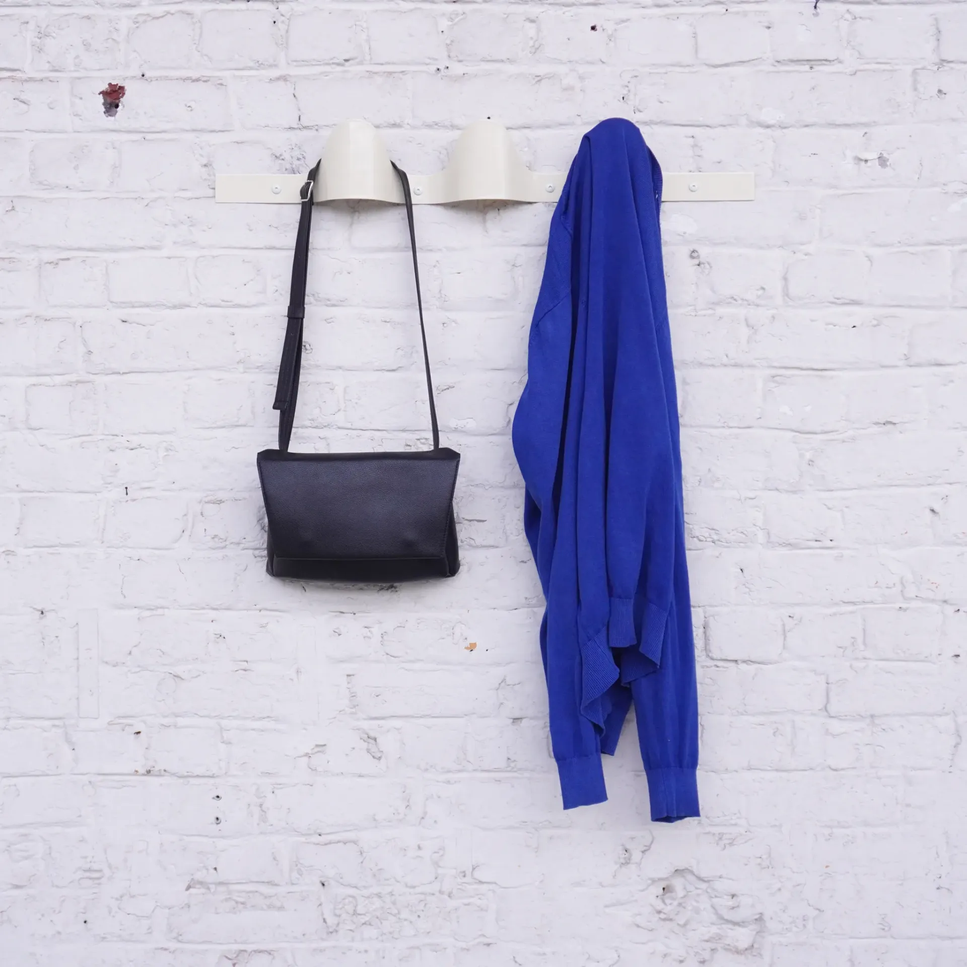 Coat rack 'Waves' by Denis Romainville (light ivory)