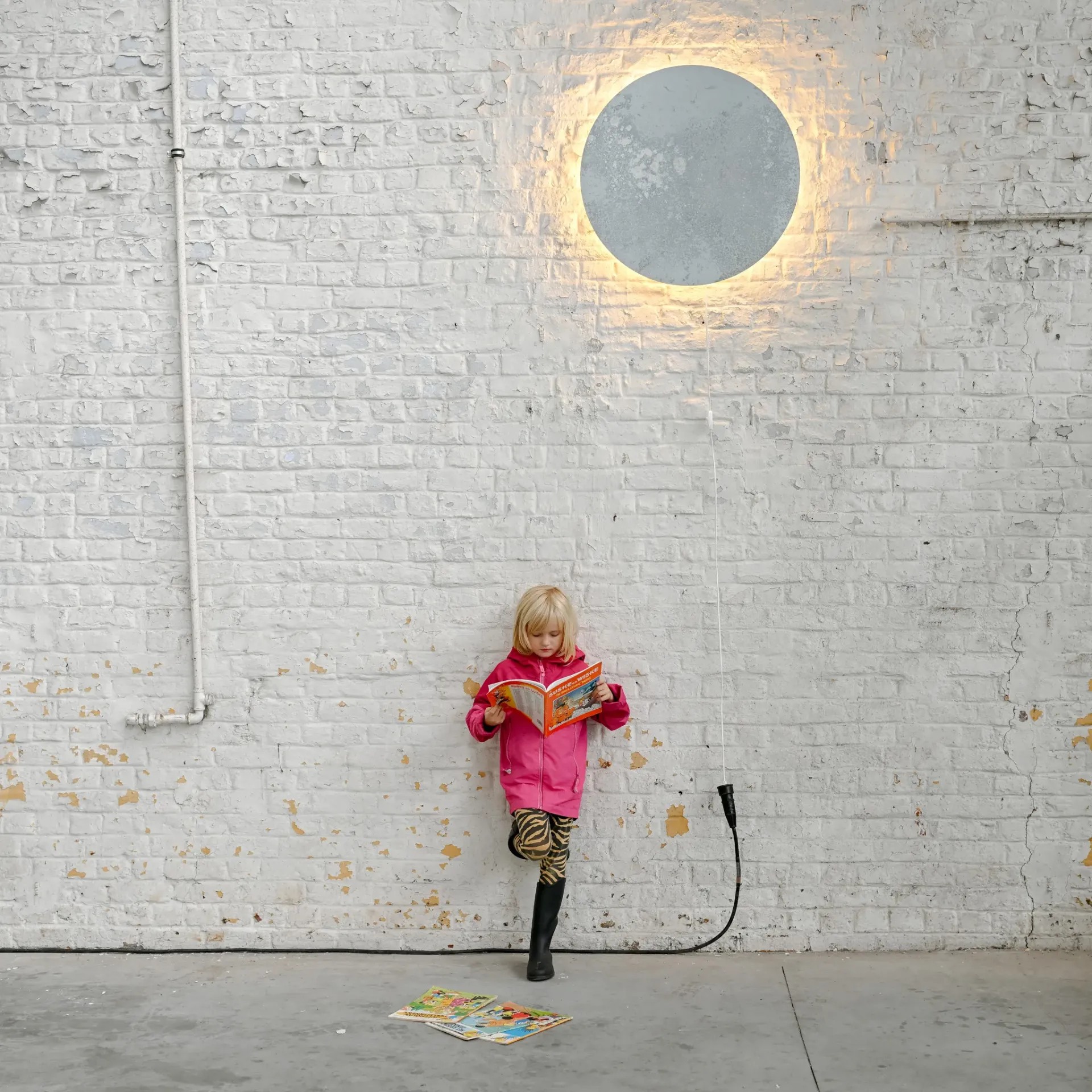 Wall or ceiling light 'D70' by Nathalie Dewez (weathered) (10)