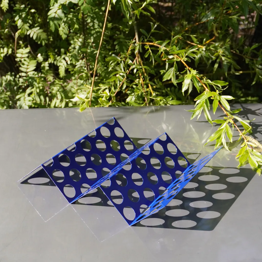 Tray 'Zig Zag' (D30, ultramarin blue)