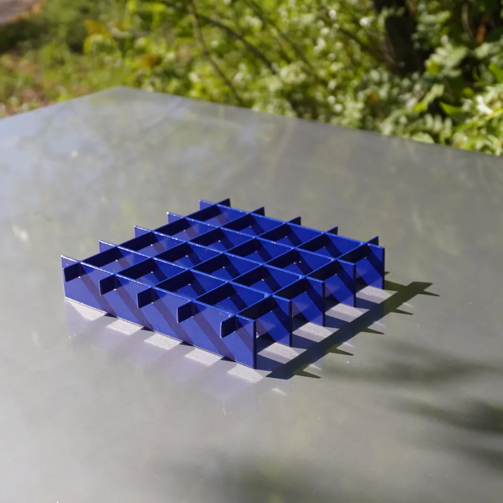 Trivet by Denis Romainville (ultramarin blue)